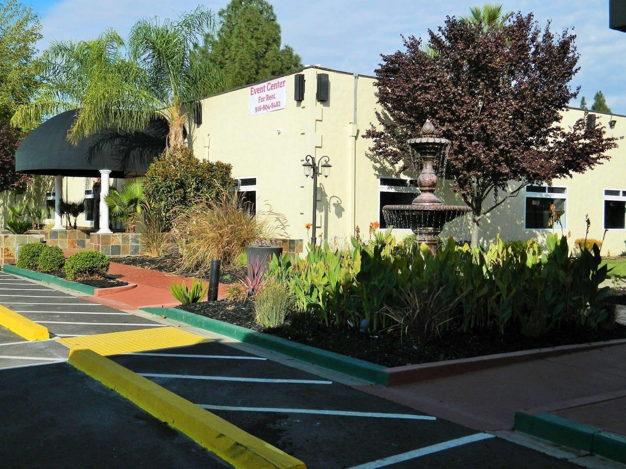 Surestay Plus Hotel By Best Western Sacramento Cal Expo Exterior photo