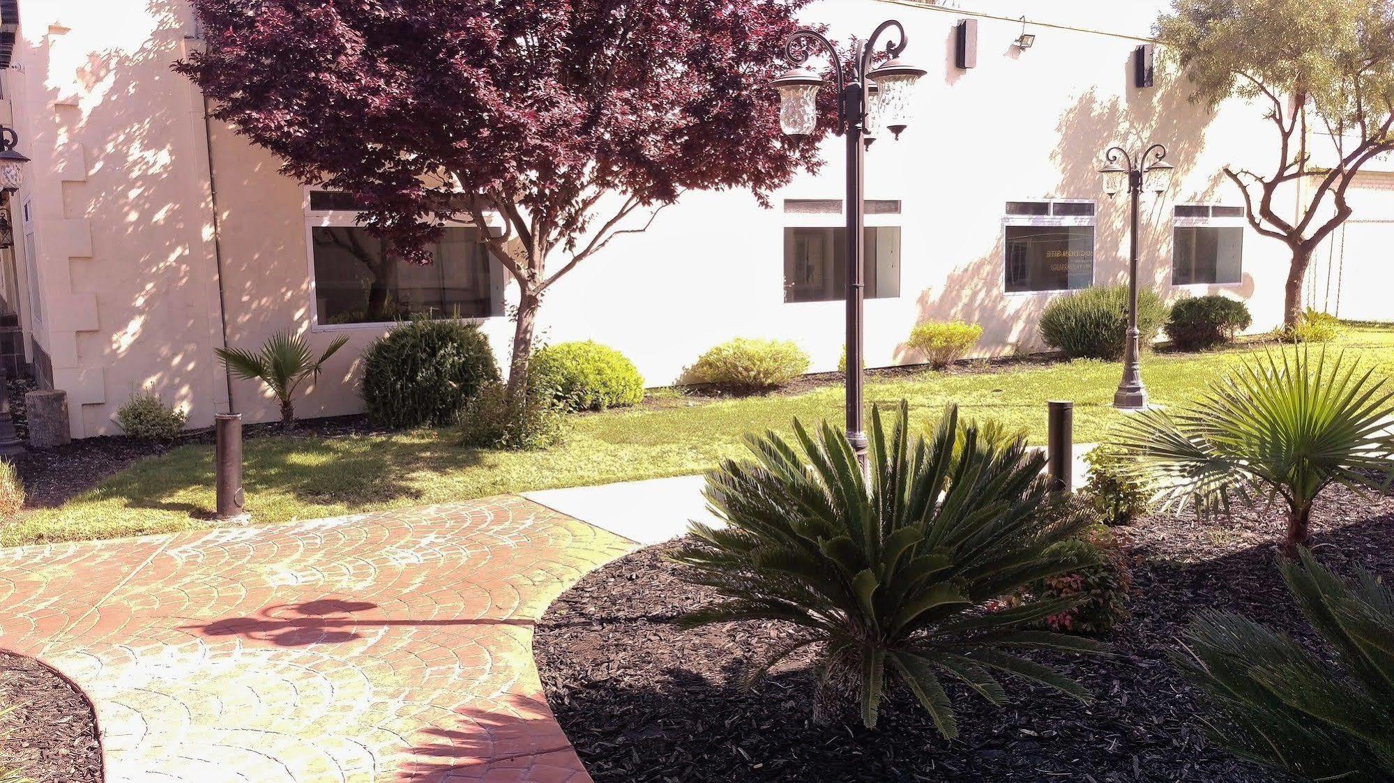 Surestay Plus Hotel By Best Western Sacramento Cal Expo Exterior photo
