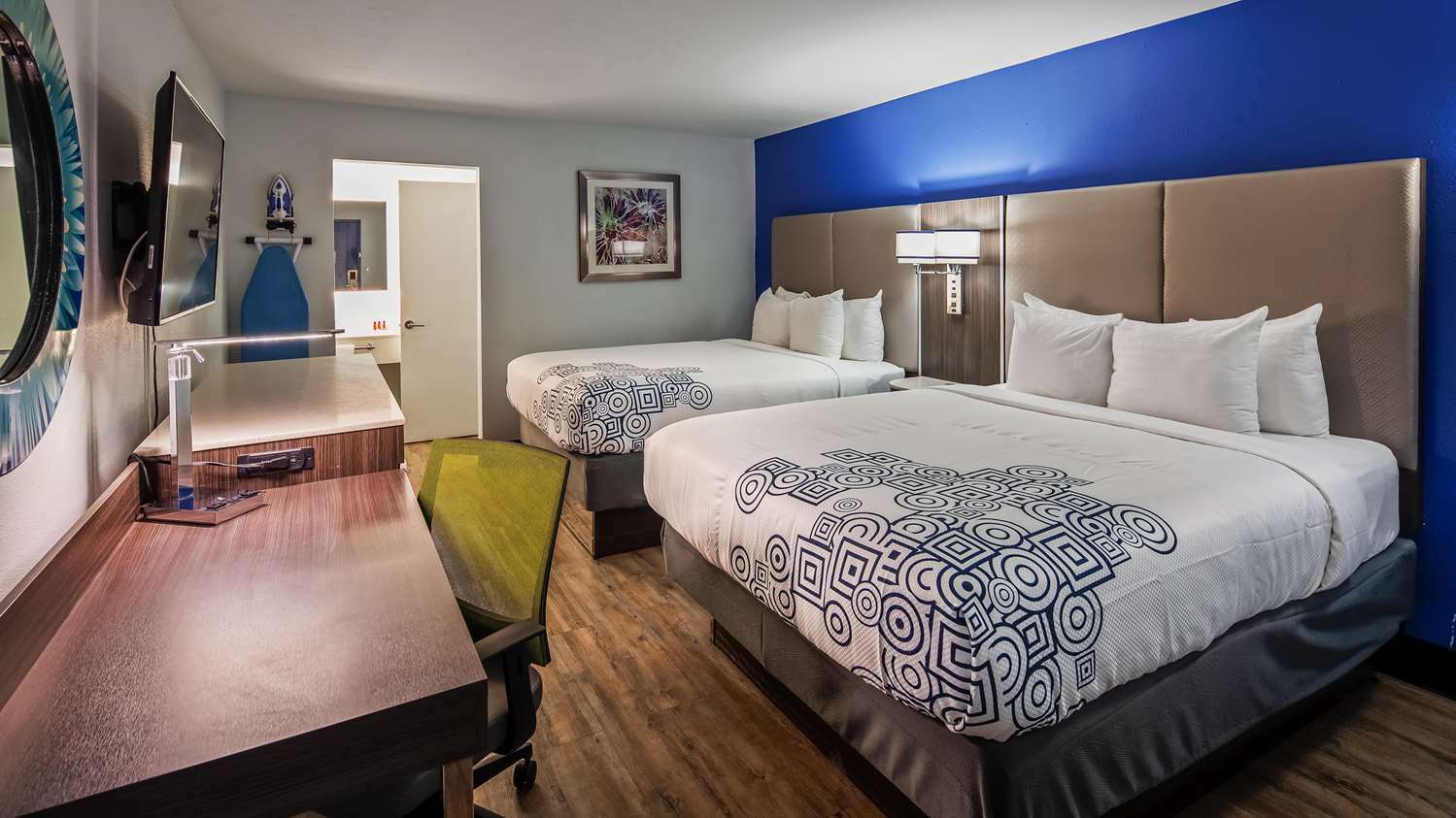 Surestay Plus Hotel By Best Western Sacramento Cal Expo Exterior photo